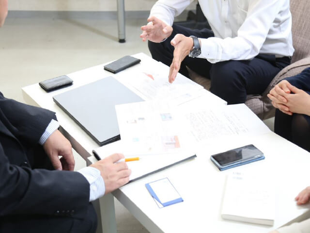 企業へのコンサルティング